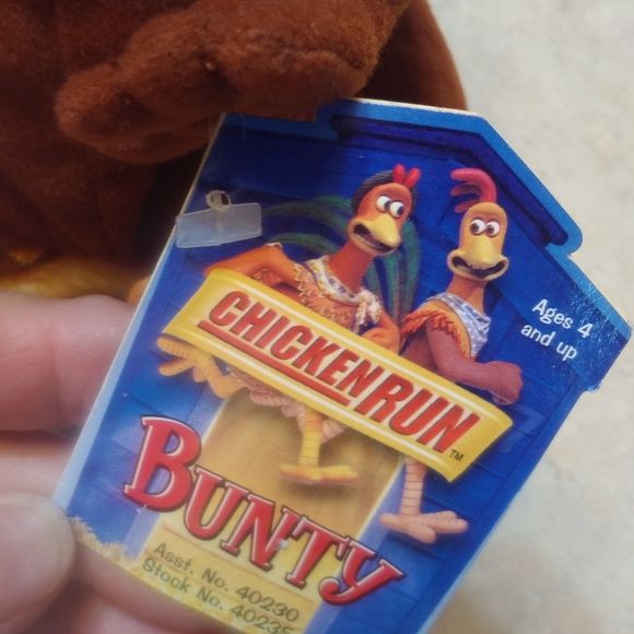 Vintage Chicken Run action figure by Playmates - Bunty! - Picture 3 of 9